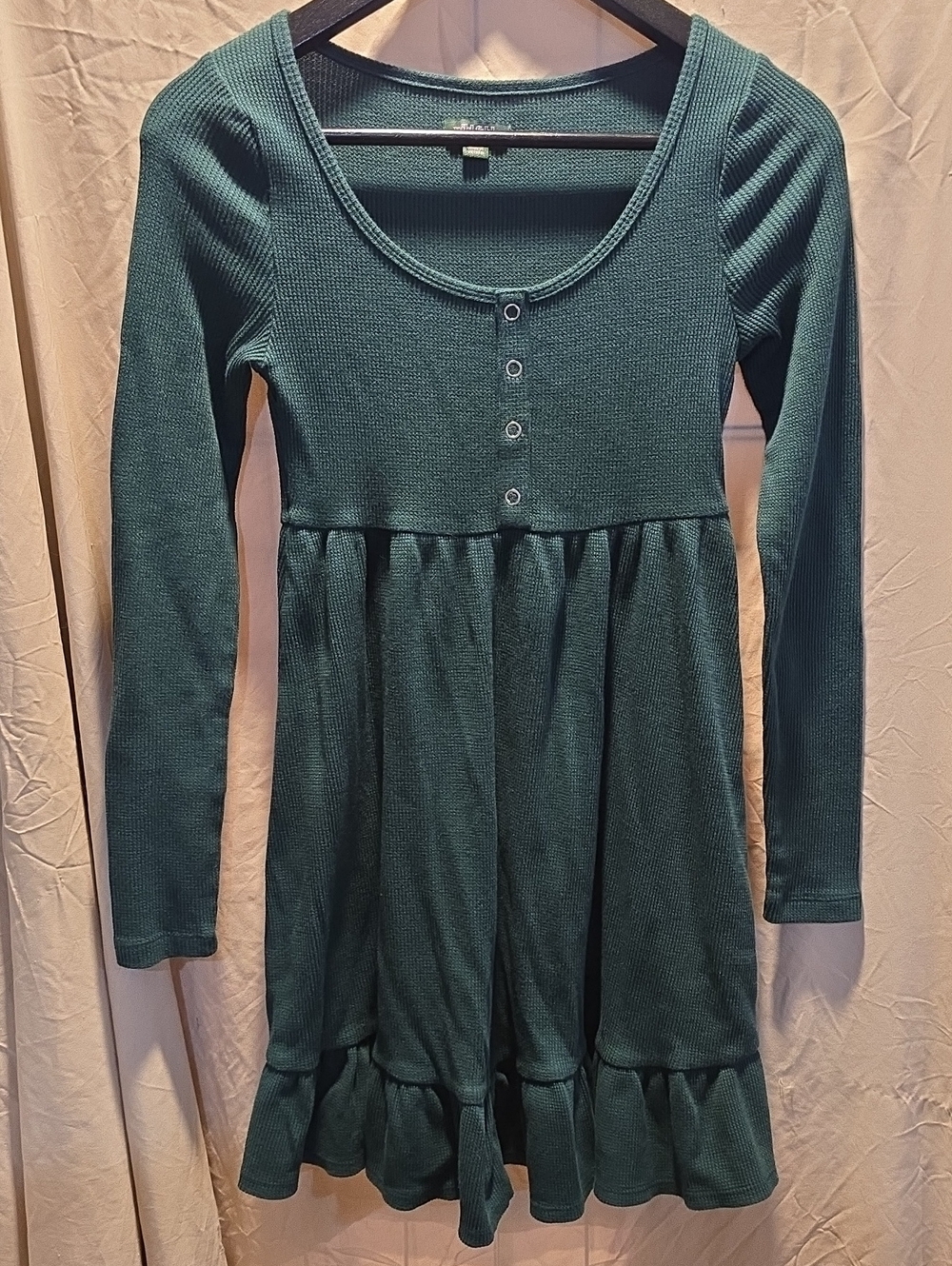 wild fable Long-Sleeve Ruffle Hem Dress in Green